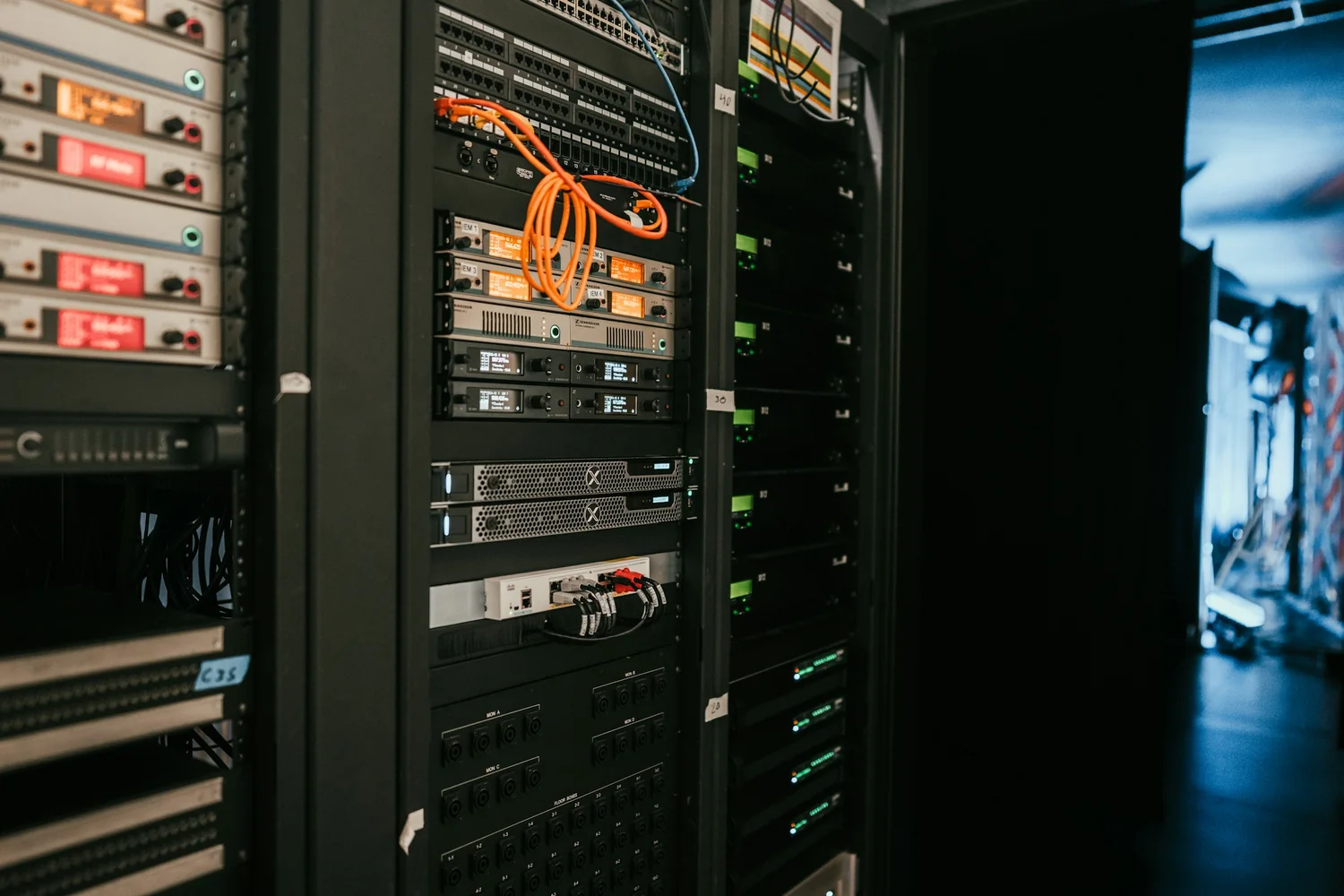 Enterprise cloud infrastructure supporting connected business systems