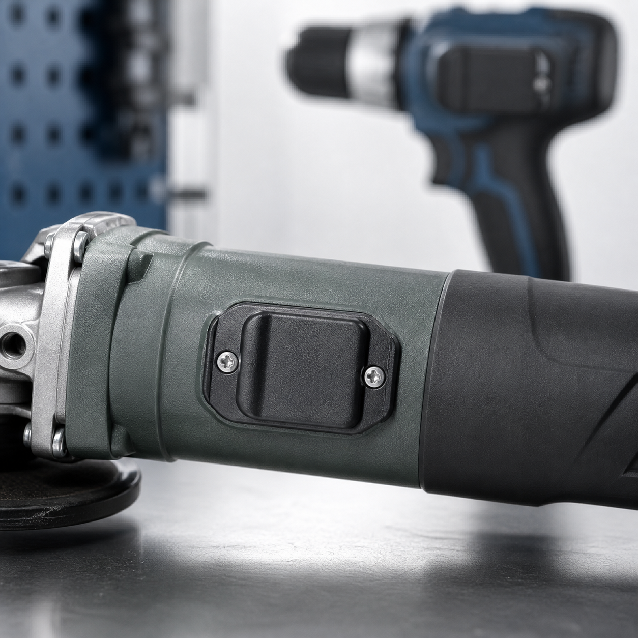 ST-Octopus 2802 RFID tag mounted on a tool